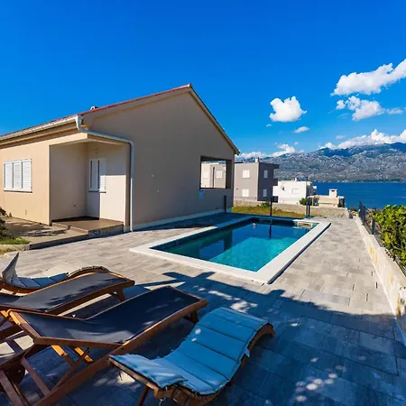 Сasa de vacaciones Cdi130 Ražanac